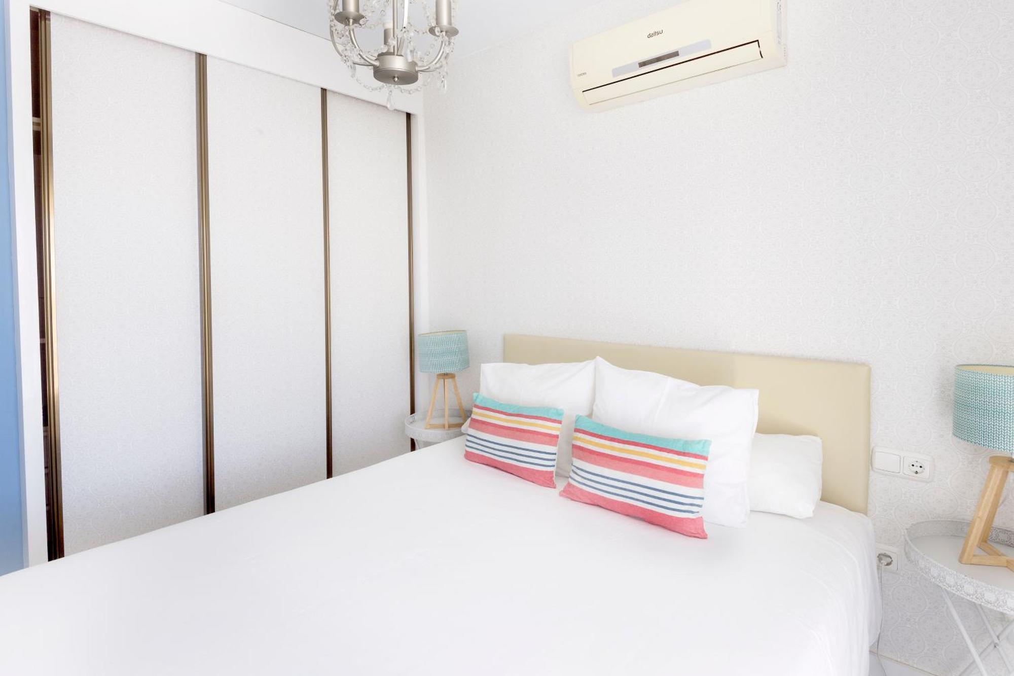 La Marina Suite Малага Экстерьер фото