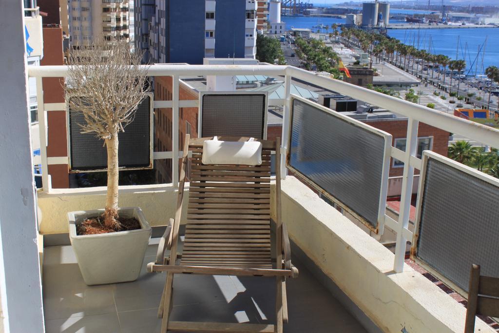 La Marina Suite Малага Экстерьер фото